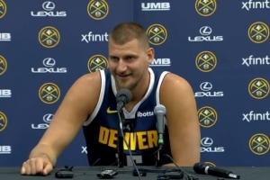 約基奇給2代球鞋打廣告：這雙鞋對(duì)腳有好處&很舒適 售價(jià)199美元