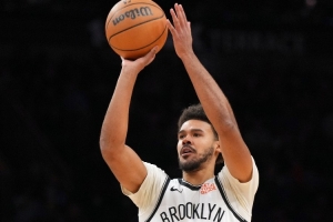 約基奇談卡梅隆-約翰遜：他非常全能 他的投籃很漂亮 我很羨慕