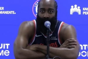 哈登：我重點加強(qiáng)了體能和力量訓(xùn)練 球隊補(bǔ)強(qiáng)了各位置的短板