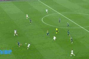 奧巴梅楊破門本場已1射2傳，馬賽4球領(lǐng)先