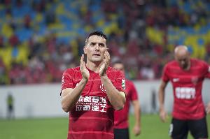 周定洋：很高興首個(gè)亞冠主場(chǎng)能拿到3分 我們?cè)趤喼尬枧_(tái)展現(xiàn)了自己