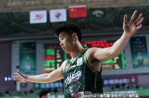 本土得分王！林葳上賽季常規(guī)賽場均21分 季后賽30.5分6.5板11助
