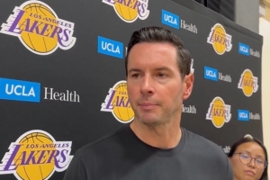 雷迪克：打太陽(yáng)大家不會(huì)打太久 特別是里夫斯和東契奇！