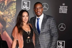 皮爾斯：交往中的女生想把進(jìn)度推快一點(diǎn)被我拒絕 不清楚她的目的