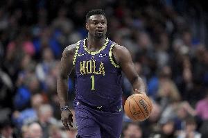 小試牛刀！錫安僅出戰(zhàn)上半場(chǎng) 15分鐘里5中3拿到8分9板3助3斷2帽