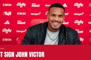 記者：巴西補招諾丁漢森林門將維克托，頂替受傷的埃德森