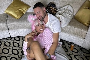 女友驚喜出鏡！克萊曬照：生命中最美好的事物 就是生命本身！