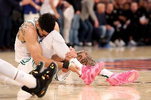 獺兔養(yǎng)傷！綠軍拆隊削減開支 布朗+懷特+西蒙斯在東部是啥水平？