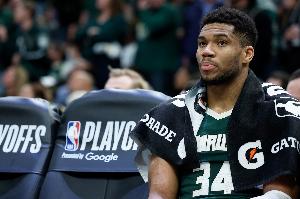 連續(xù)三年首輪出局！Shams：字母哥擔(dān)憂新陣容能否繼續(xù)爭冠