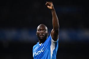 員外也曾上億！32歲盧卡庫(kù)身價(jià)跌至1500萬(wàn)歐，曾兩度突破1億身價(jià)