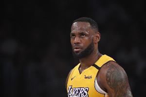 楊毅：若老詹低價續(xù)湖人 湖人說不定把他交易到哪隊 真送他去游牧