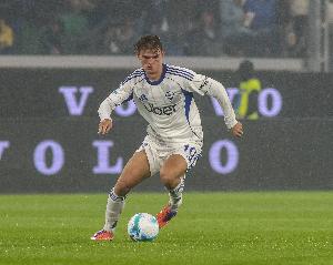 帕斯：跟勞塔羅和阿爾瓦雷斯一起踢球更輕松，也更容易克服難關(guān)