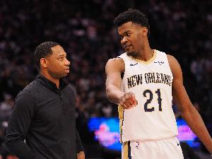 鵜鶘主帥：米西馬特科維奇對(duì)比賽理解更強(qiáng)了 他們是球隊(duì)防守核心