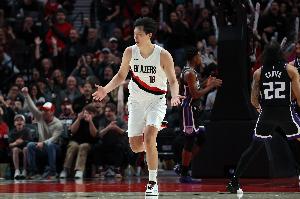 我們的驕傲！楊瀚森16分3帽2記三分&單節(jié)14分 未來上限能有多高？