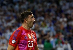 僅用4年多！大馬丁代表阿根廷56場(chǎng)39次零封，零封率接近70%！