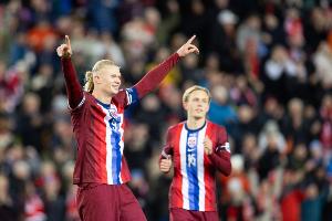 世預(yù)賽連場(chǎng)戴帽！哈蘭德是歐洲第五人，凱恩也曾在2021年做到