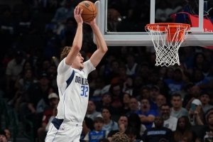 十八般武藝樣樣精通！狀元弗拉格8中4得11分3板4助3斷 但有5失誤