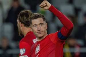 世預賽波蘭客場2-0擊敗立陶宛，萊萬破門、希曼斯基傳射