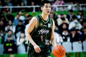 加強(qiáng)投射！郭昊文曬訓(xùn)練視頻：每天進(jìn)步一點(diǎn)點(diǎn)