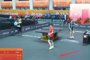 在印度比賽亞錦賽女團中國vs韓國場館漏水，昨日場內(nèi)有無人機