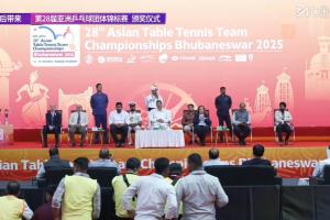 活久見！印度樂隊演奏了40分鐘音樂，國乒的亞錦賽頒獎還未開始