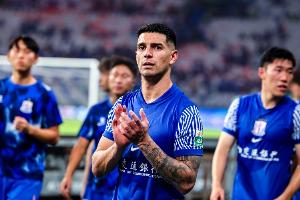 記者：申花五外援出征青島，路易斯能否出戰(zhàn)需看明天最后一練