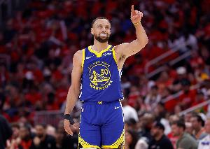 今日28分&罰球13中12！媒體人：測(cè)試服顯示 版本加強(qiáng)了庫(kù)里