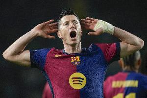 下賽季離隊？阿斯：巴薩不滿萊萬帶傷出戰(zhàn)波蘭隊比賽 預(yù)計不續(xù)約