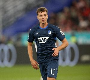 德天空：巴薩關(guān)注霍芬海姆前鋒阿斯拉尼，球員明夏有解約條款