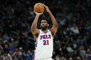 久違的小中投！恩比德時(shí)隔237天再在NBA賽場得分！