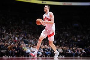 猛龍官方：中鋒珀?duì)柼貭栂卤巢拷┯?本場比賽不會回歸