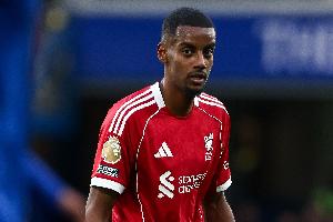 郵報：伊薩克踢水晶宮第84分鐘被換下，因AI工具顯示他有受傷風險