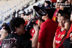 【比賽日Vlog】中超第27輪，青島海牛3-4上海海港的精彩瞬間