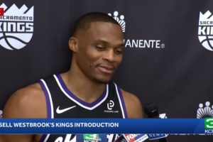 威少：休賽期我一直在享受家庭生活 我在這支球隊(duì)里有很多朋友