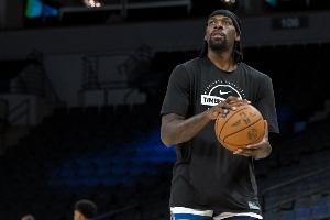 里德：我大概率會(huì)和年輕人一起上場(chǎng) 要承擔(dān)老將責(zé)任成教練角色了