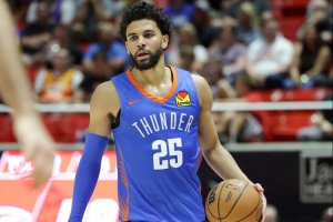 亞歷山大：阿杰伊-米切爾懂怎么打球侵略性很強 不回避關(guān)鍵時刻