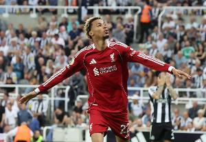 圖片報(bào)：新月曾為?；倏藞?bào)價(jià)超1億歐，他還拒絕了曼聯(lián)藍(lán)軍紐卡