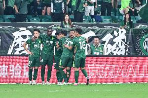 博主：經(jīng)歷4小時(shí)車(chē)程，國(guó)安全隊(duì)于今天中午抵達(dá)中國(guó)香港駐地