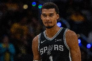 熱身三分線外15投15中！NBA官方：第三年的文班亞馬恐怖如斯