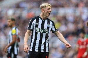 0比3不敵紐卡！穆帥：戈登的表現(xiàn)太出色了，我認為結果是公平的