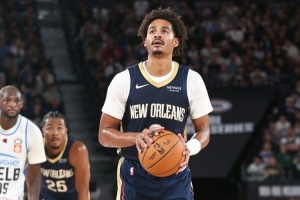 錫安：普爾有一個艾弗森的文身并會看錄像學(xué)習(xí) 他是個斗士！