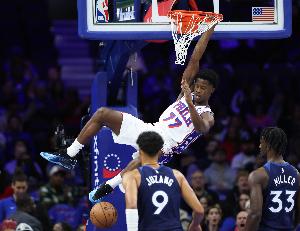 0.00001%的概率！這是埃奇庫(kù)姆的奇跡 恩比德喬治有危機(jī)感了嗎？