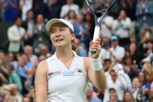 孫璐璐2-0淘汰劉婧文，闖進(jìn)廣網(wǎng)女單決賽，將對(duì)張帥/李吉妮勝者