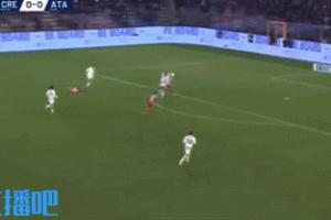 逼平亞特蘭大！38歲瓦爾迪補射打進意甲生涯首球，連續(xù)空翻慶祝