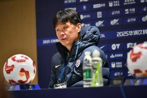 李霄鵬為國安辯護：我也經(jīng)常在主場被喊下課 球迷應該保持寬容