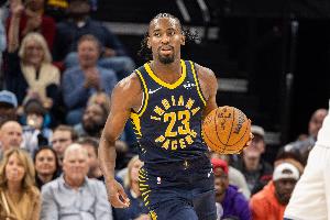 最后關(guān)鍵罰籃不中！內(nèi)史密斯三分12中5貢獻18分8板2助