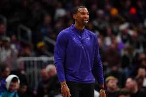 大勝奇才！黃蜂主帥：隊員之間非常團結(jié)負責 我很喜歡這種氛圍