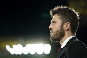 卡里克：曼聯(lián)讓前鋒回撤到中場(chǎng)支持B費(fèi)和卡塞米羅 庫(kù)尼亞回追積極