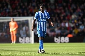 曼晚：曼聯(lián)現(xiàn)場考察巴萊巴但后者發(fā)揮不佳，反而是明特表現(xiàn)搶眼