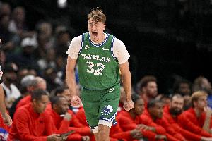 打得一坨！弗拉格前三節(jié)8中1僅得2分2板1斷 三分3中0